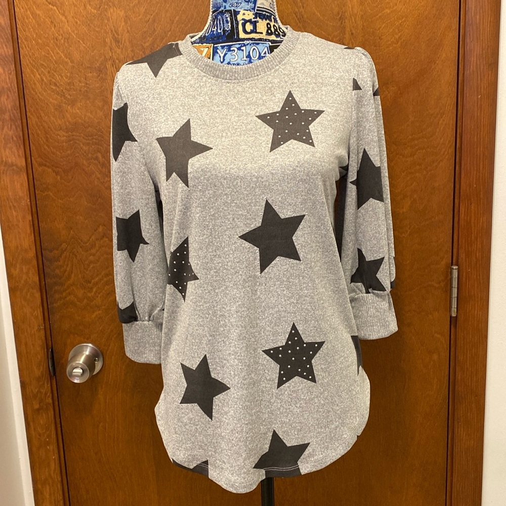 Love +Lace Quarter sleeves shirt size small NWT
